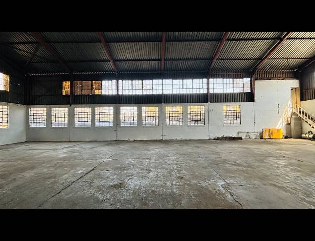 360M² WAREHOUSE TO LET IN ROODEPOORT CENTRAL